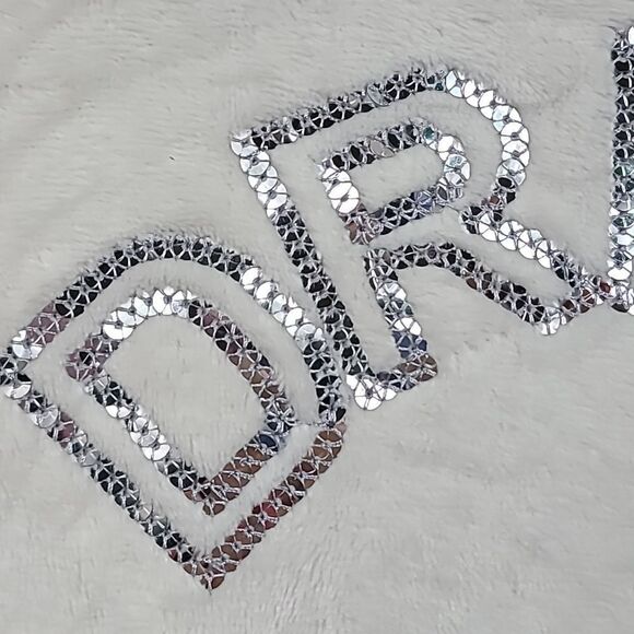 DREAM Ivory Sequin Fuzzy Robe Girls XL 14/16 Faux Fur Fleece Sleepwear Bathrobe - Picture 3 of 14